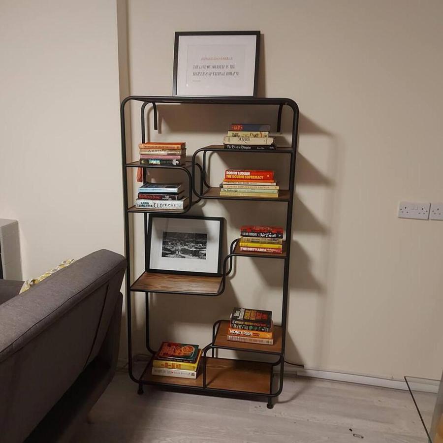 Lovely & Beautiful 2 Bed-Apartment In Borehamwood Luaran gambar