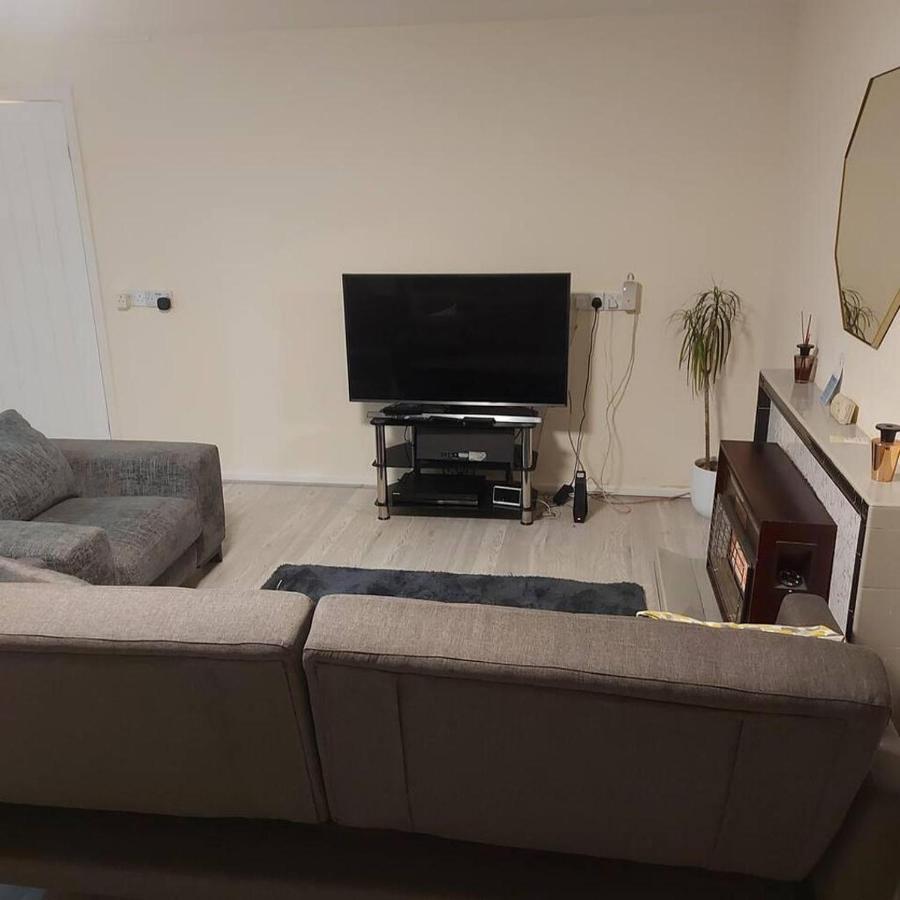 Lovely & Beautiful 2 Bed-Apartment In Borehamwood Luaran gambar